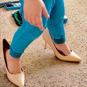 Meet your Posher, Sylvia